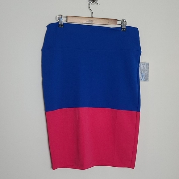 LulaRoe pink and blue cassie NWT - Picture 1 of 6